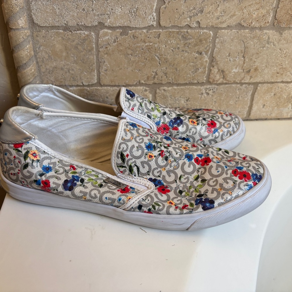 GBG Los Angeles Floral Canvas Slip-Ons Women’s Size 11M Floral Athletic - Picture 2 of 7